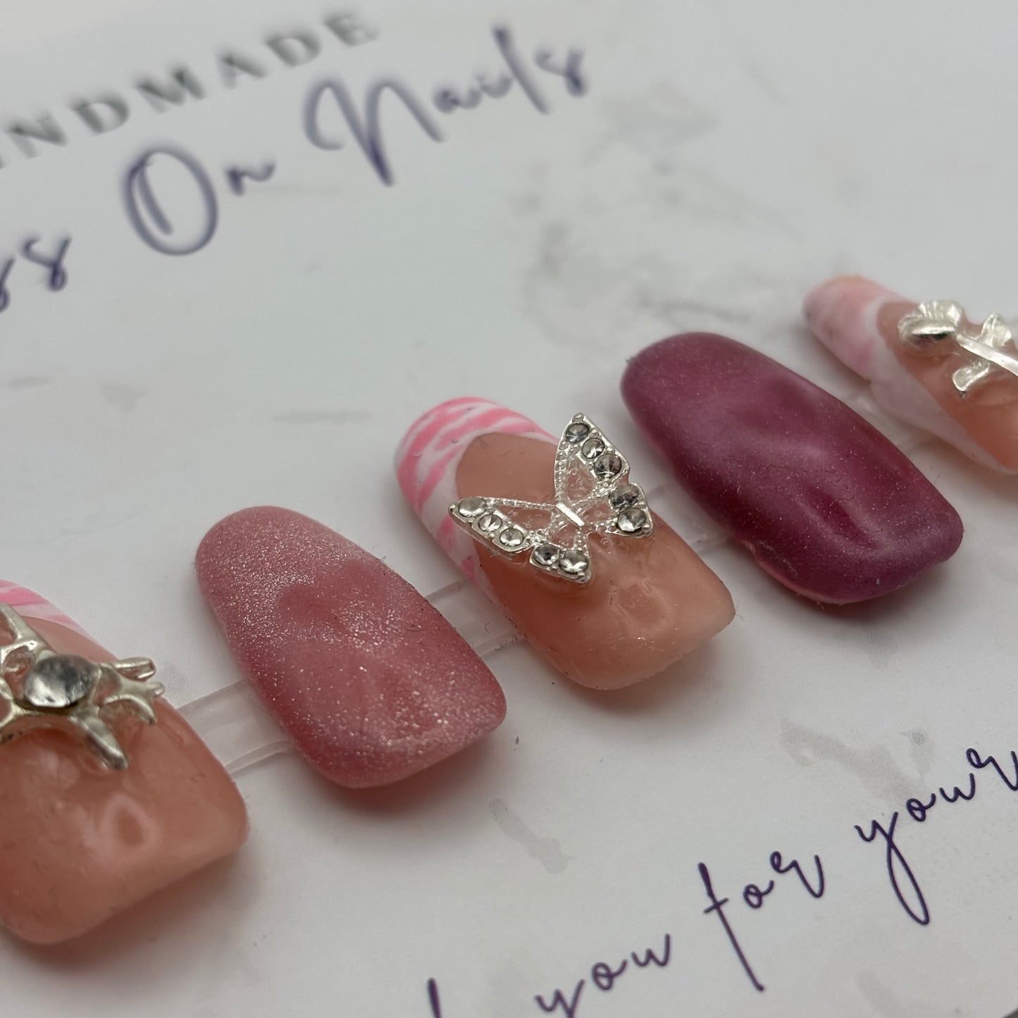 Pink Safari 💗🦓🦋